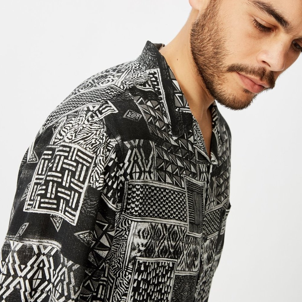 COTTON ON Tribal Squares Hawaiian Island Short Sleeve Shirt NWT - Picture 15 of 15